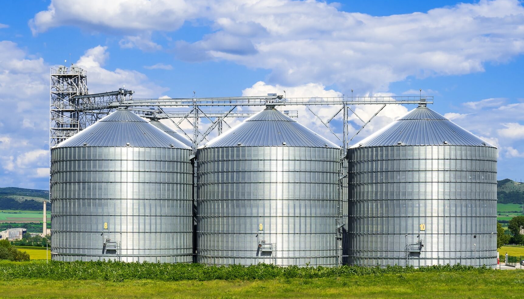 grain silos
